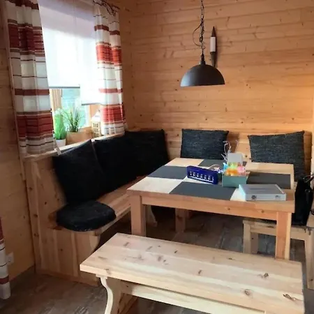 Ferienblockhaus 2 Hoelle * Neudrossenfeld